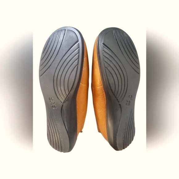 SAS Women's Funk Active Slip On Flexible Tan Leather Loafers Red Interior 8 1/2M - Picture 6 of 9